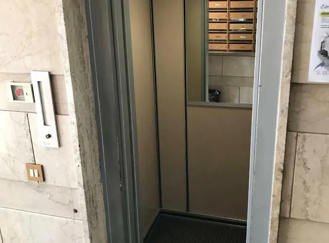 Riva Reno 54 Guest house 3*